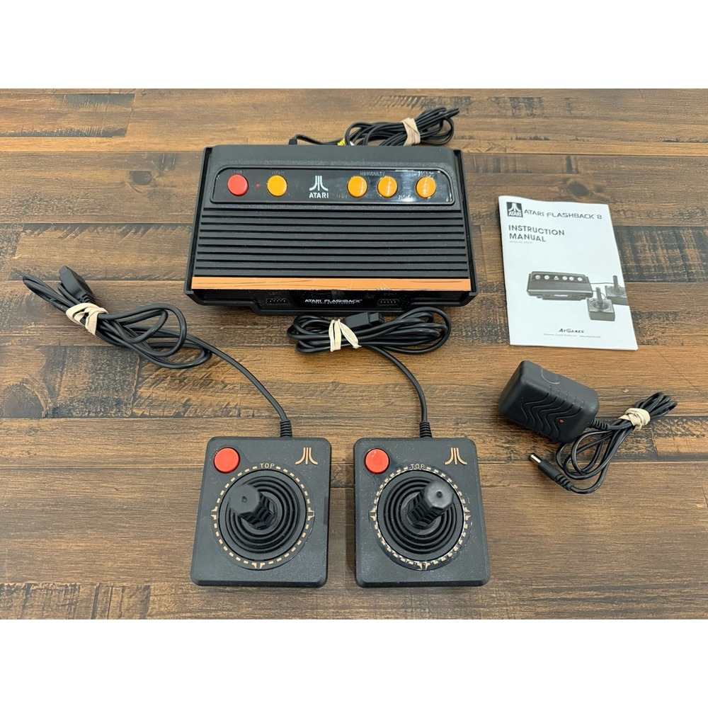 Atari Flashback Console 105 Built In Games 40th Anniversary 2 Controllers AV EUC